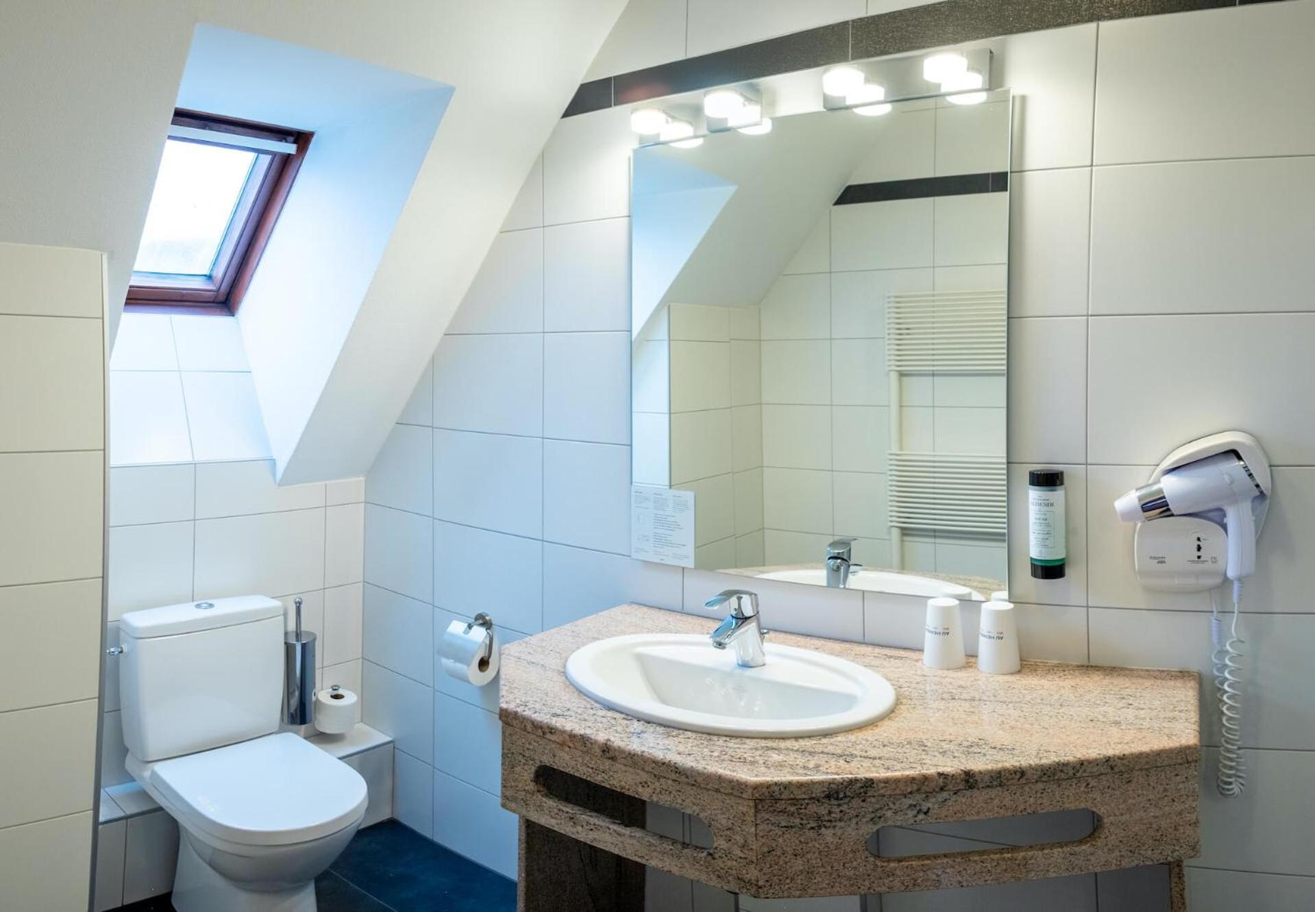 Hotel Au Heimbach Lembach Εξωτερικό φωτογραφία